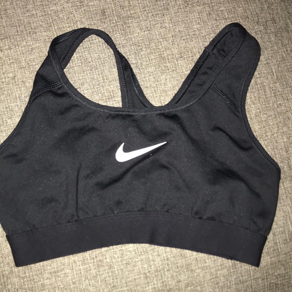 Black nike sports bra -XS